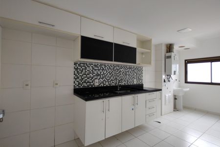 Apartamento à venda com 96m², 4 quartos e 2 vagas Apartamento à venda com 96m², 4 quartos e 2 vagasCozinha - Armários