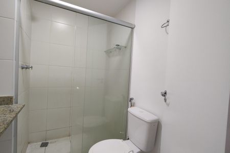 Apartamento à venda com 96m², 4 quartos e 2 vagas Apartamento à venda com 96m², 4 quartos e 2 vagasBanheiro Social