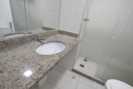 Apartamento à venda com 96m², 4 quartos e 2 vagas Apartamento à venda com 96m², 4 quartos e 2 vagasBanheiro Social