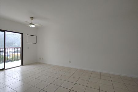 Apartamento à venda com 96m², 4 quartos e 2 vagas Apartamento à venda com 96m², 4 quartos e 2 vagasSala