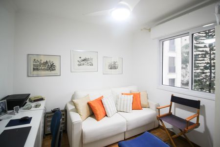 Apartamento à venda com 74m², 2 quartos e 1 vaga