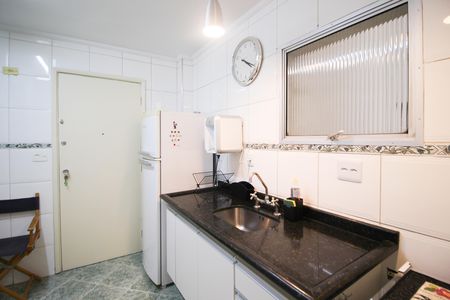 Apartamento à venda com 74m², 2 quartos e 1 vaga