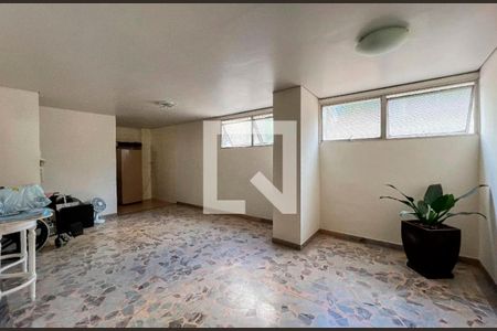 Apartamento à venda com 74m², 2 quartos e 1 vaga