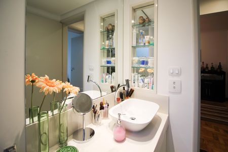 Apartamento à venda com 74m², 2 quartos e 1 vaga