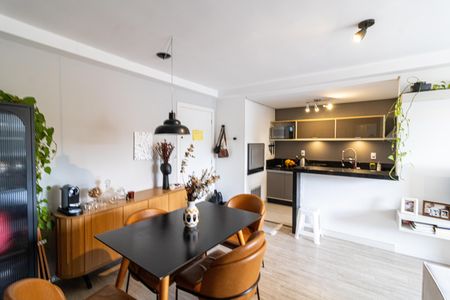 Apartamento para alugar com 69m², 2 quartos e 1 vagaSala