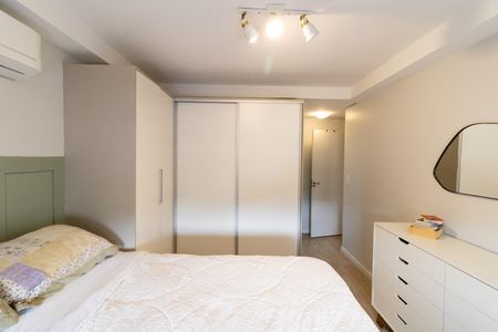 Apartamento para alugar com 69m², 2 quartos e 1 vagaSuíte