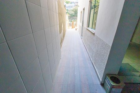 Casa para alugar com 110m², 3 quartos e 2 vagas Casa para alugar com 110m², 3 quartos e 2 vagasCorredor