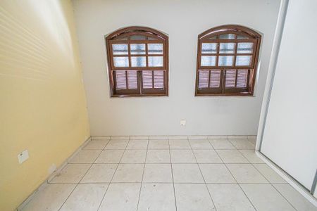 Casa para alugar com 110m², 3 quartos e 2 vagas Casa para alugar com 110m², 3 quartos e 2 vagasQuarto