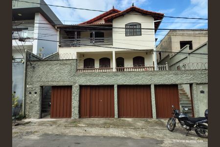 Casa para alugar com 110m², 3 quartos e 2 vagas