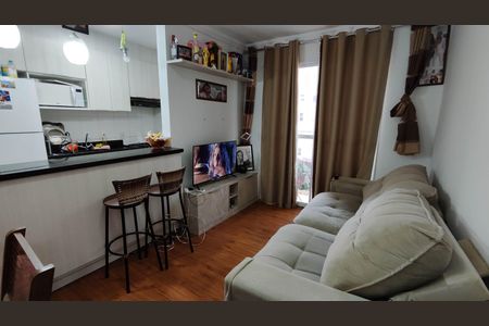 Sala de apartamento para alugar com 2 quartos, 51m² em Parque Imperial, Ferraz de Vasconcelos
