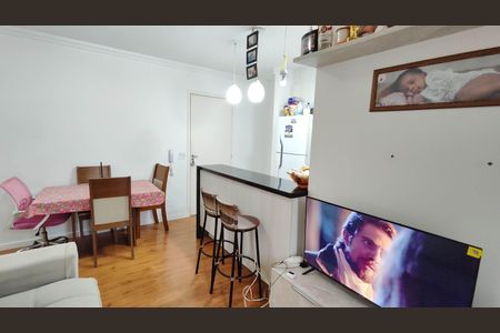 Sala de apartamento para alugar com 2 quartos, 51m² em Parque Imperial, Ferraz de Vasconcelos