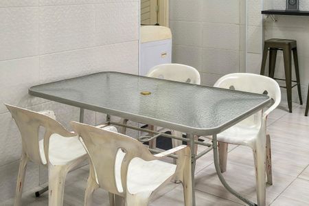 Cozinha/churrasqueira  de casa para alugar com 2 quartos, 136m² em Vila Caiçara, Praia Grande
