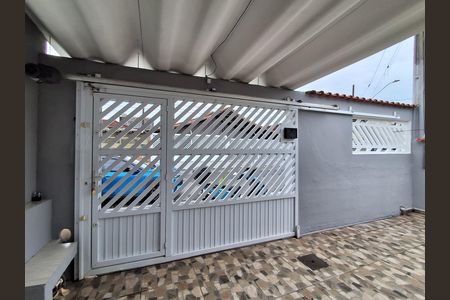 Casa para alugar com 136m², 2 quartos e 4 vagas Casa para alugar com 136m², 2 quartos e 4 vagasGaragem