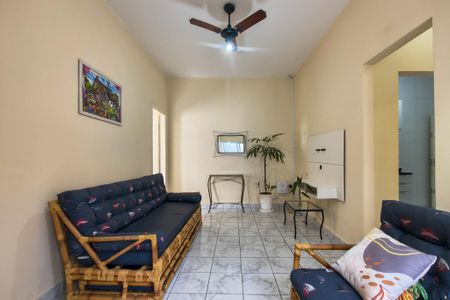 Sala de casa para alugar com 2 quartos, 136m² em Vila Caiçara, Praia Grande