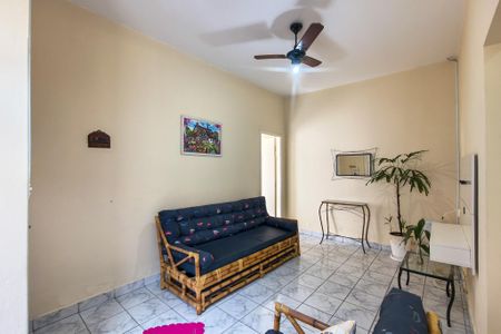 Sala de casa para alugar com 2 quartos, 136m² em Vila Caiçara, Praia Grande