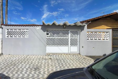 Fachada de casa para alugar com 2 quartos, 136m² em Vila Caiçara, Praia Grande