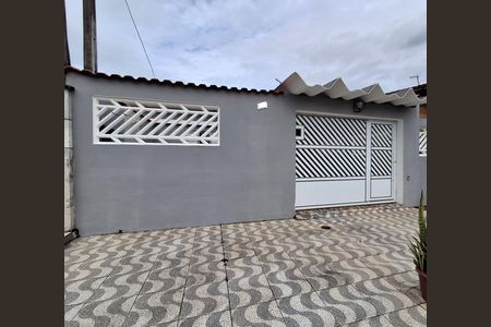 Casa para alugar com 136m², 2 quartos e 4 vagas Casa para alugar com 136m², 2 quartos e 4 vagasFachada