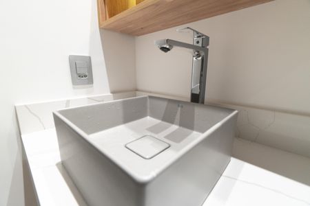 Apartamento à venda com 68m², 2 quartos e 1 vagaBanheiro Social