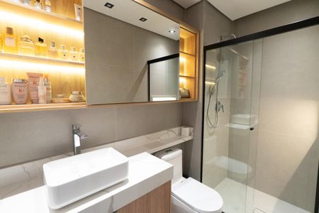 Apartamento à venda com 68m², 2 quartos e 1 vagaBanheiro da Suíte