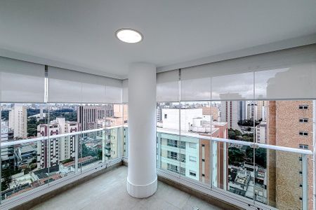Apartamento à venda com 167m², 3 quartos e 3 vagas Apartamento à venda com 167m², 3 quartos e 3 vagasVaranda da Suíte