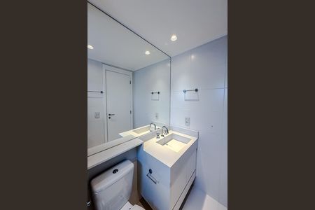 Apartamento à venda com 167m², 3 quartos e 3 vagas Apartamento à venda com 167m², 3 quartos e 3 vagasBanheiro da Suíte 1