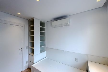 Apartamento à venda com 167m², 3 quartos e 3 vagas Apartamento à venda com 167m², 3 quartos e 3 vagasQuarto 1 - Suíte