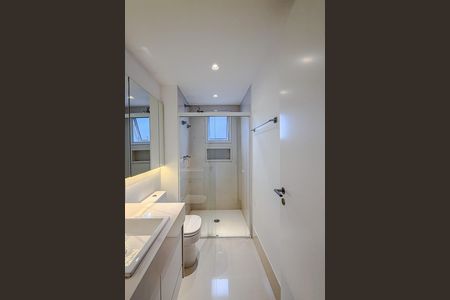 Apartamento à venda com 167m², 3 quartos e 3 vagas Apartamento à venda com 167m², 3 quartos e 3 vagasBanheiro