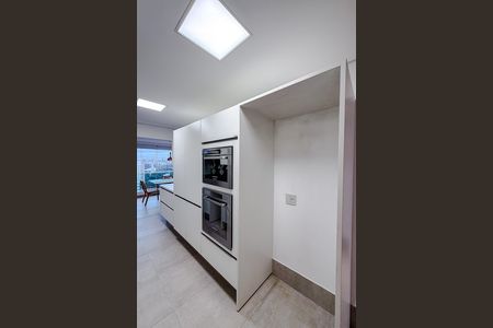 Apartamento à venda com 167m², 3 quartos e 3 vagas Apartamento à venda com 167m², 3 quartos e 3 vagasCozinha
