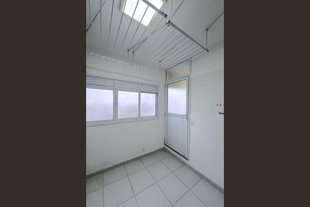 Apartamento à venda com 167m², 3 quartos e 3 vagas Apartamento à venda com 167m², 3 quartos e 3 vagasÁrea de Serviço