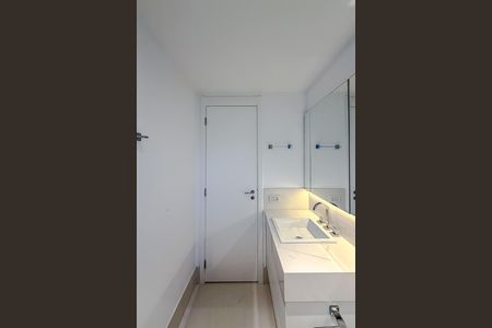 Apartamento à venda com 167m², 3 quartos e 3 vagas Apartamento à venda com 167m², 3 quartos e 3 vagasBanheiro