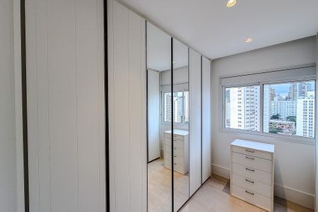Apartamento à venda com 167m², 3 quartos e 3 vagas Apartamento à venda com 167m², 3 quartos e 3 vagasQuarto 2