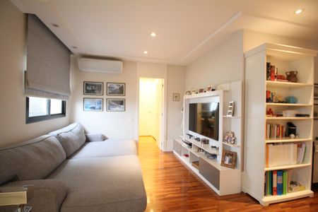 Apartamento para alugar com 380m², 4 quartos e 4 vagasSala de TV