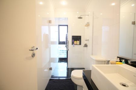 Apartamento para alugar com 380m², 4 quartos e 4 vagasBanheiro Suíte 2