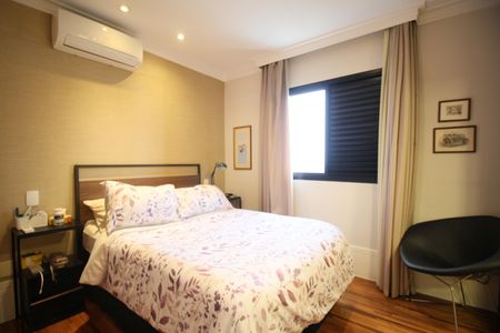 Apartamento para alugar com 380m², 4 quartos e 4 vagasSuíte 2