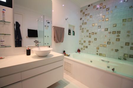 Apartamento para alugar com 380m², 4 quartos e 4 vagasBanheiro Suíte 1