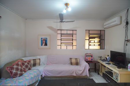 Casa para alugar com 130m², 2 quartos e 2 vagascozinha 