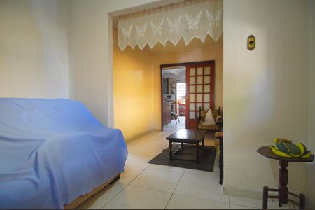 Casa para alugar com 130m², 2 quartos e 2 vagasSala 1