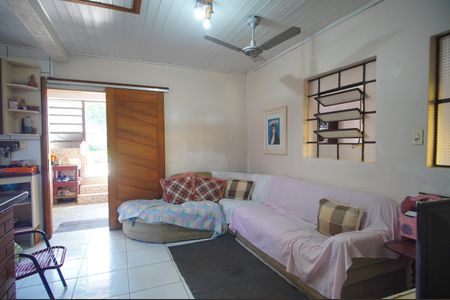 Casa para alugar com 130m², 2 quartos e 2 vagascozinha 