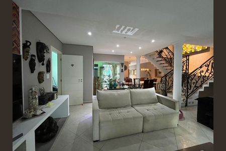 Casa à venda com 4 quartos, 400m² em Vila Floresta, Santo André