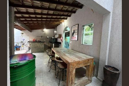 Casa à venda com 400m², 4 quartos e 3 vagas