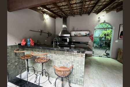 Casa à venda com 400m², 4 quartos e 3 vagas