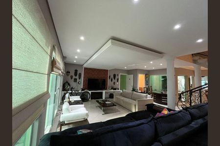 Casa à venda com 4 quartos, 400m² em Vila Floresta, Santo André