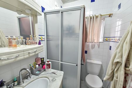 Casa à venda com 250m², 4 quartos e 1 vaga Casa à venda com 250m², 4 quartos e 1 vagaBanheiro da suíte 2
