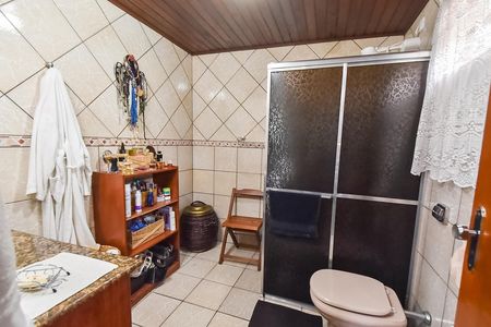 Casa à venda com 250m², 4 quartos e 1 vaga Casa à venda com 250m², 4 quartos e 1 vagaBanheiro da suíte 1