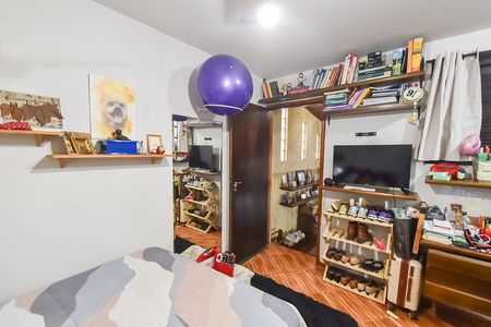 Casa à venda com 250m², 4 quartos e 1 vaga Casa à venda com 250m², 4 quartos e 1 vagaSuíte 2