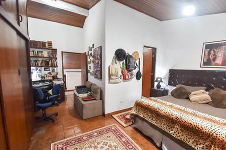 Casa à venda com 250m², 4 quartos e 1 vaga Casa à venda com 250m², 4 quartos e 1 vagaSuíte 1