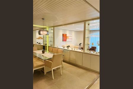 Apartamento à venda com 285m², 4 quartos e 3 vagas