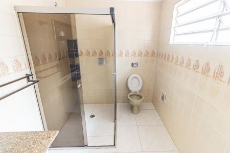 Casa para alugar com 230m², 3 quartos e 2 vagas Casa para alugar com 230m², 3 quartos e 2 vagasBanheiro da Suíte