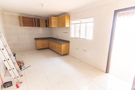 Casa para alugar com 230m², 3 quartos e 2 vagas Casa para alugar com 230m², 3 quartos e 2 vagasCozinha