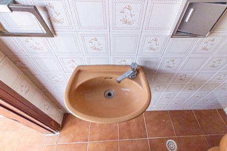 Casa para alugar com 230m², 3 quartos e 2 vagas Casa para alugar com 230m², 3 quartos e 2 vagasBanheiro de Serviço